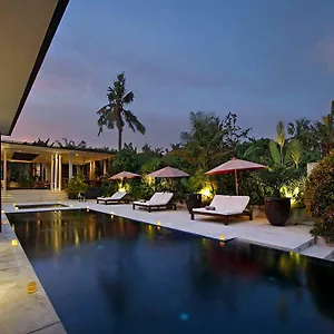  Villa Mona Indonesia